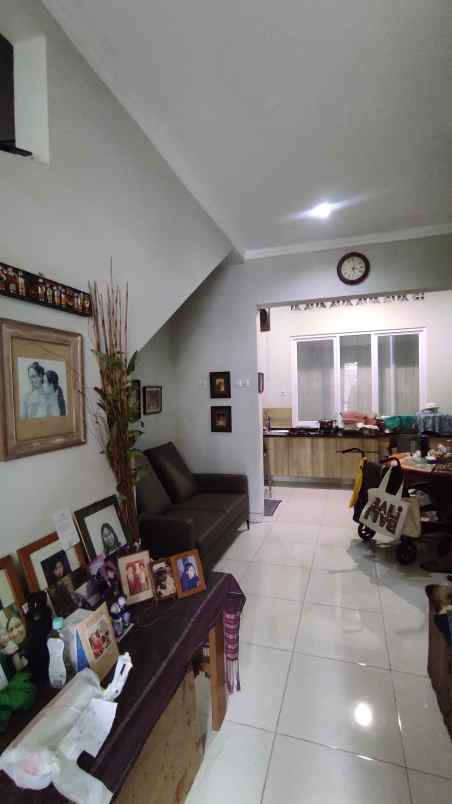 dijual rumah graha raya bintaro jaya