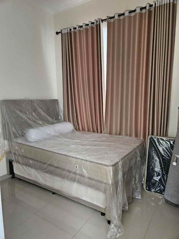 dijual rumah grand sharon residence