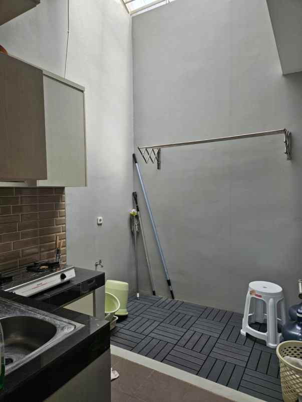 dijual rumah grand sharon residence