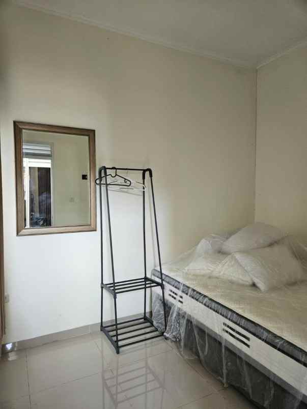 dijual rumah grand sharon residence
