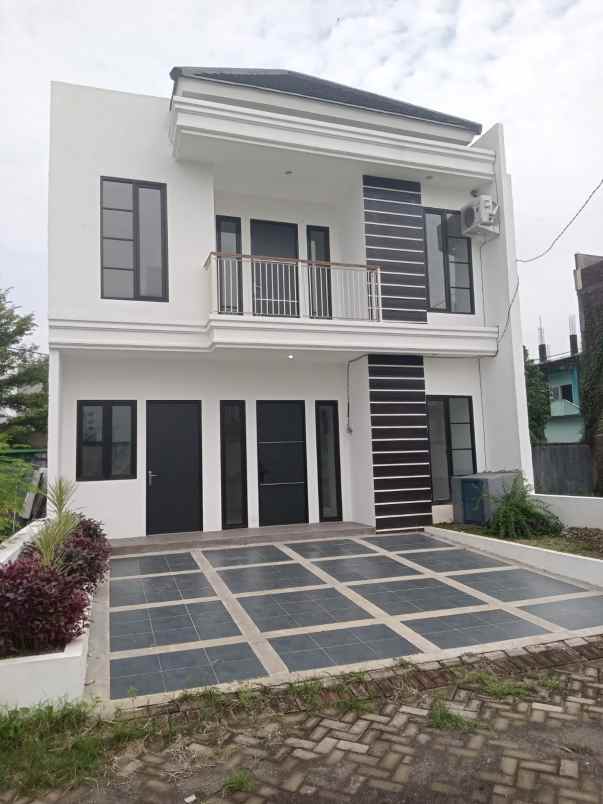 dijual rumah green kenongo regency