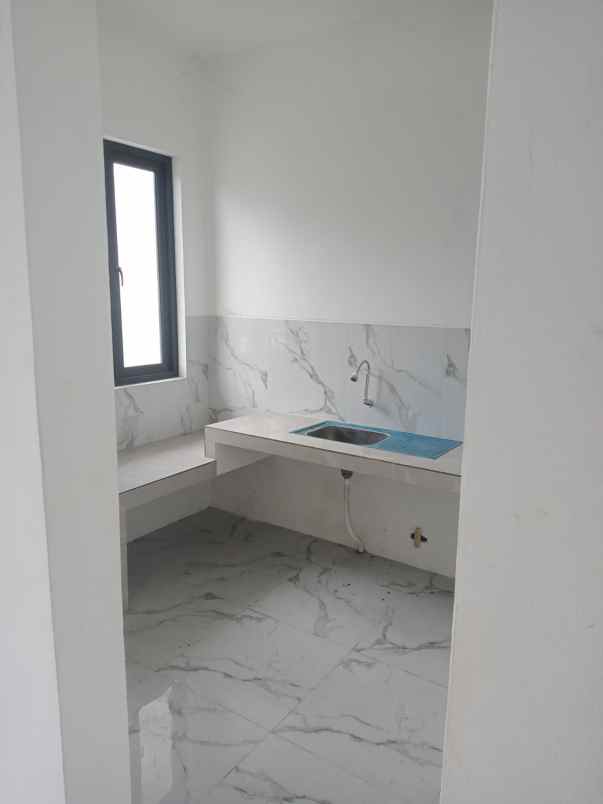 dijual rumah green kenongo regency