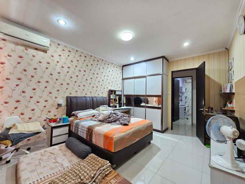 dijual rumah harapan indah cluster