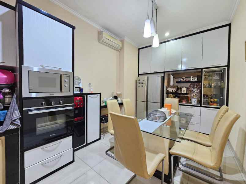 dijual rumah harapan indah cluster