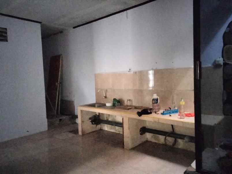 dijual rumah hasri barombong