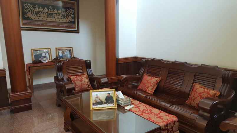 dijual rumah jagakarsa