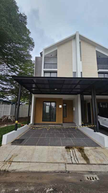 dijual rumah jakarta garden city