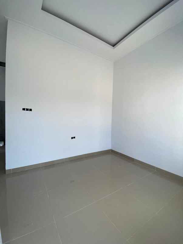 dijual rumah jalan kapau sari pekanbaru