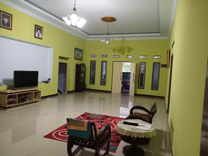 dijual rumah jalan karang indah samsat