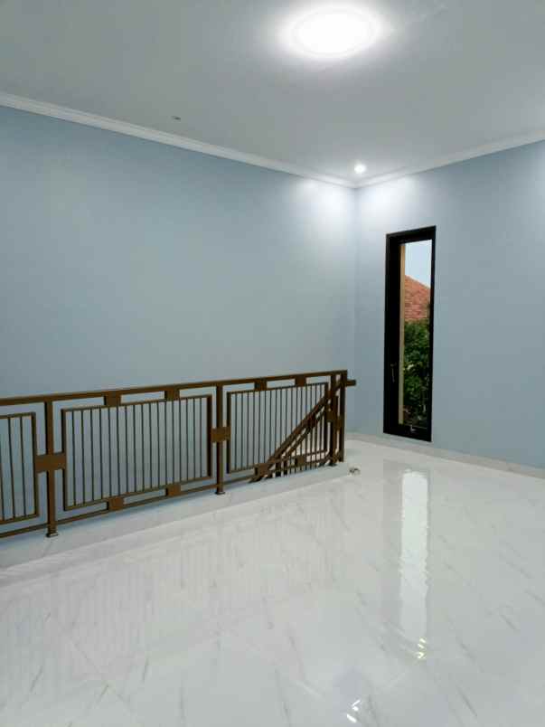 dijual rumah jalan keadilan pancoran