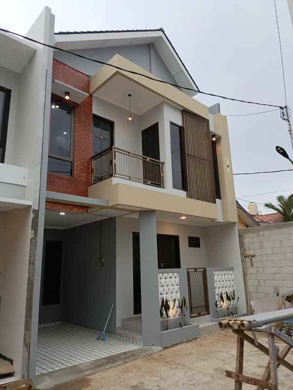 dijual rumah jalan keadilan pancoran