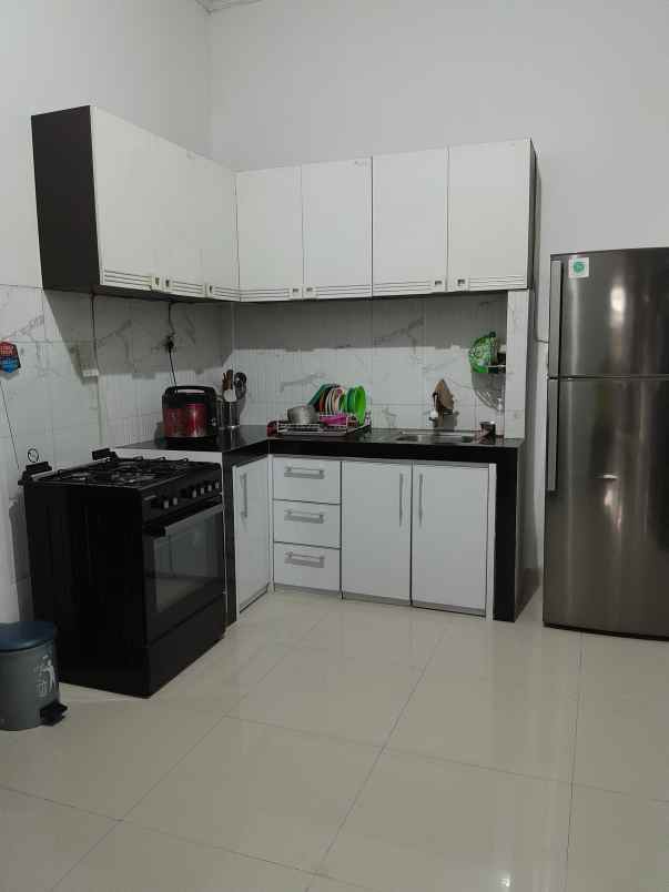 dijual rumah jalan kemuning raya no 13