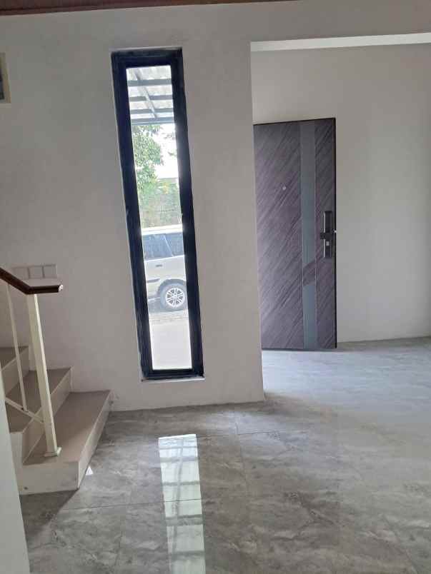dijual rumah jalan northwest lake citraland