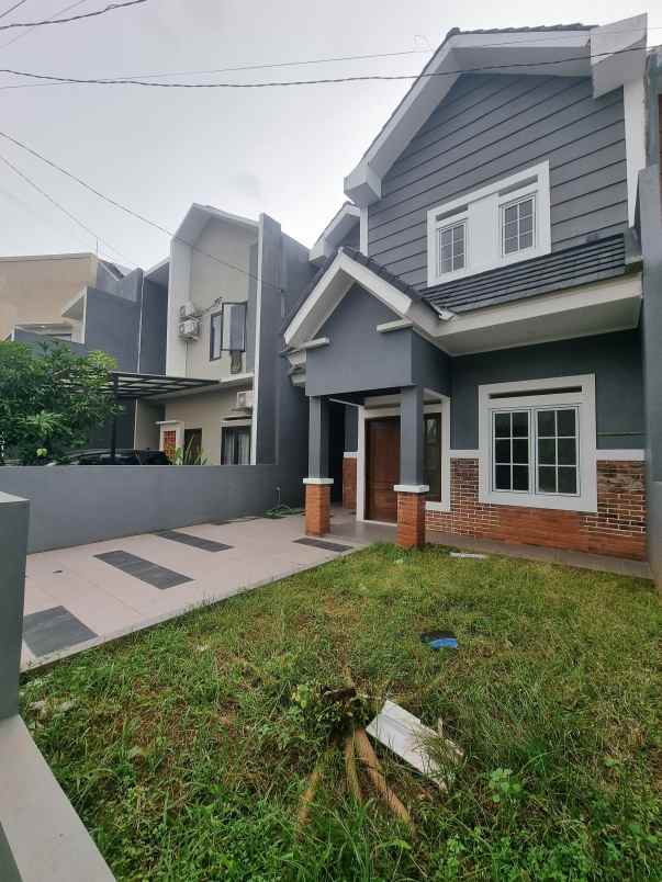 dijual rumah jalan raya bakti jaya