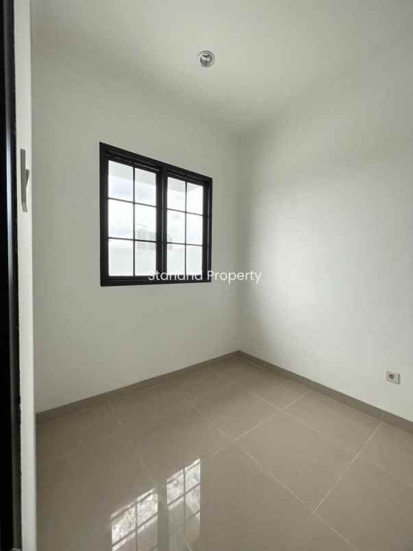 dijual rumah jalan raya bintaro ciputat