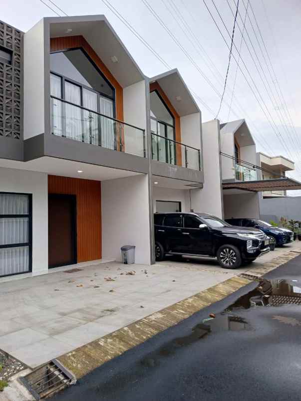 dijual rumah jalan raya cilandak kko