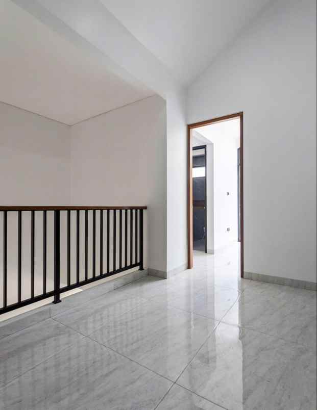 dijual rumah jalan raya cilandak kko