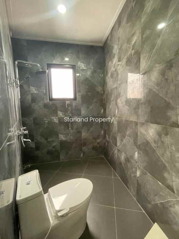 dijual rumah jalan raya pamulang barat