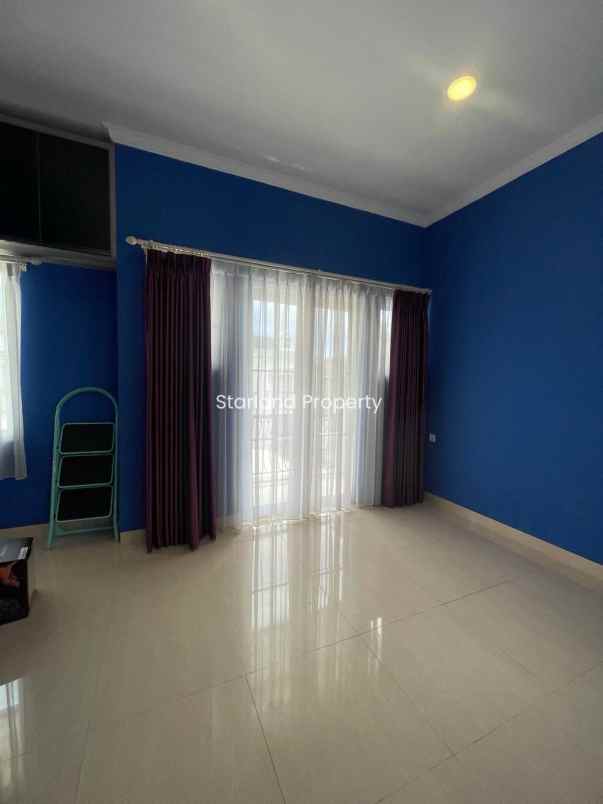 dijual rumah jalan raya pesanggrahan