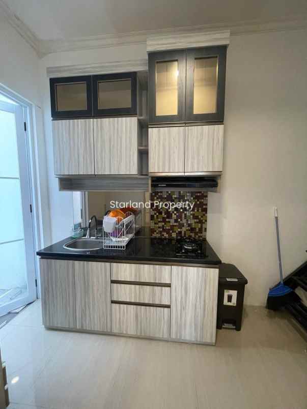 dijual rumah jalan raya pesanggrahan