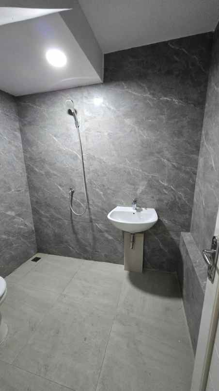 dijual rumah janur asri kelapa gading