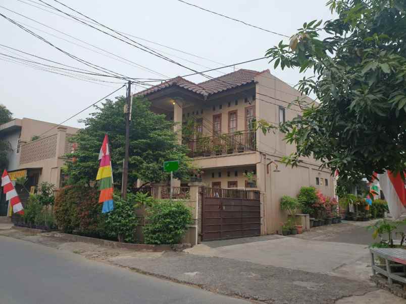 dijual rumah jati asih