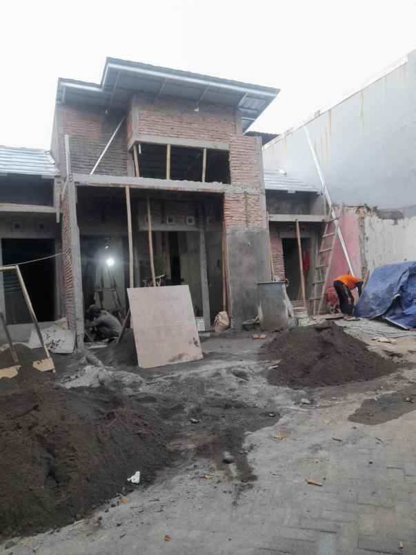 dijual rumah jatisari mijen