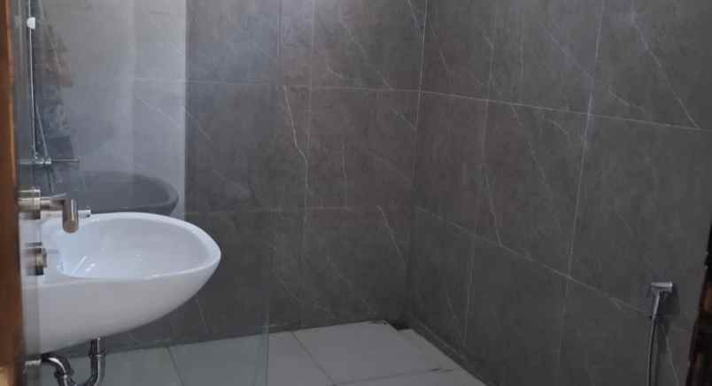 dijual rumah ji kertajaya indah manyar