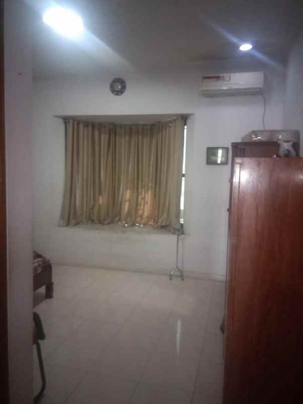 dijual rumah jl aem baris raya kebon