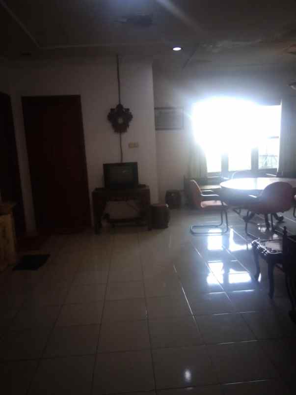 dijual rumah jl aem baris raya kebon