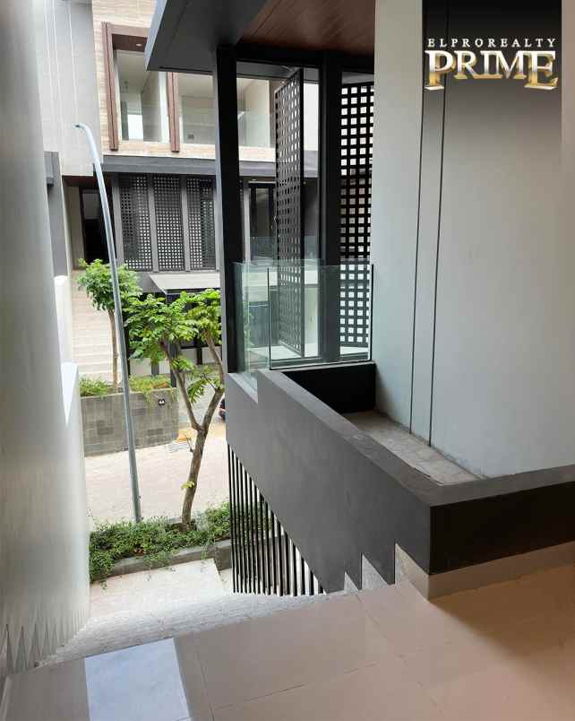 dijual rumah jl andara raya