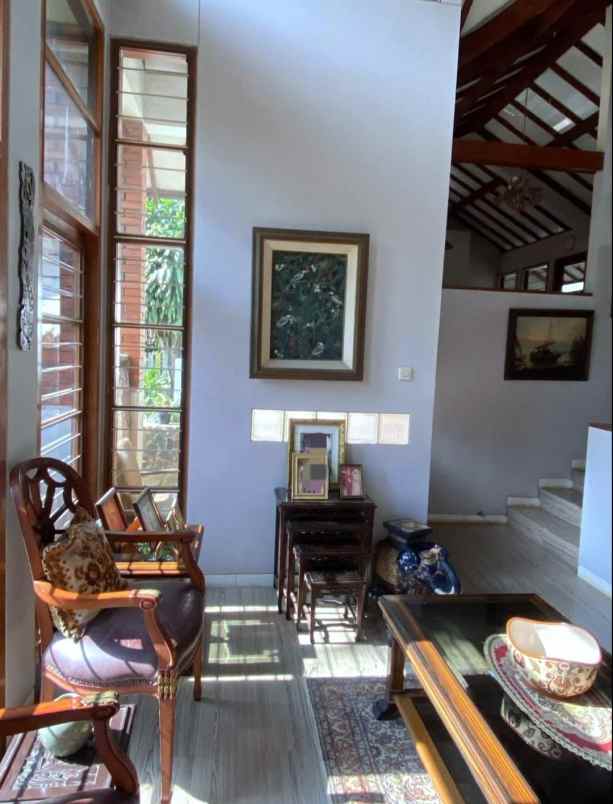 dijual rumah jl dago atas