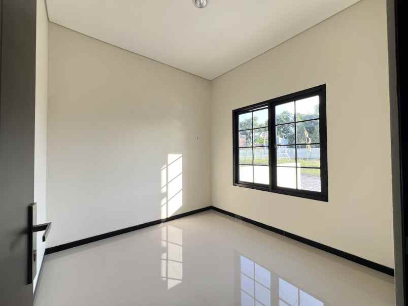 dijual rumah jl domungal kebonwaris