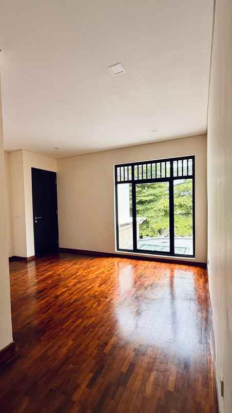 dijual rumah jl galur limo