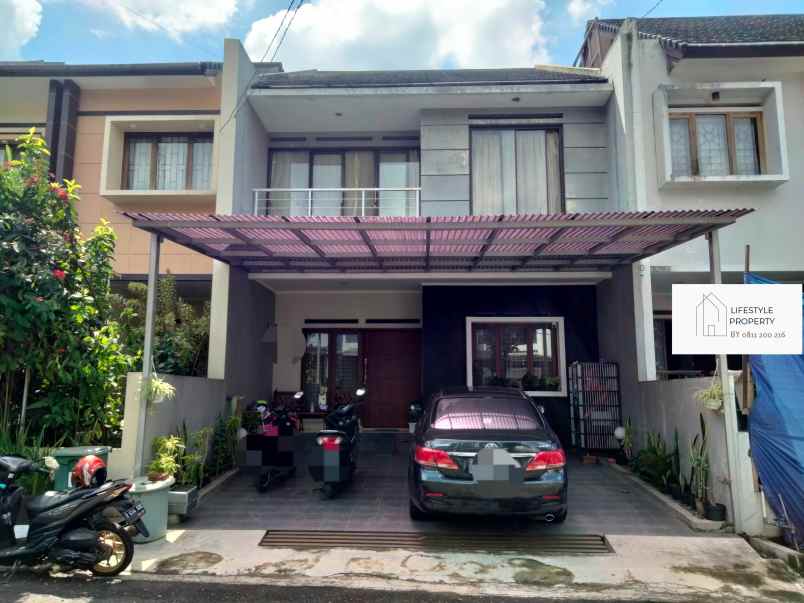 dijual rumah jl gegerkalong hilir