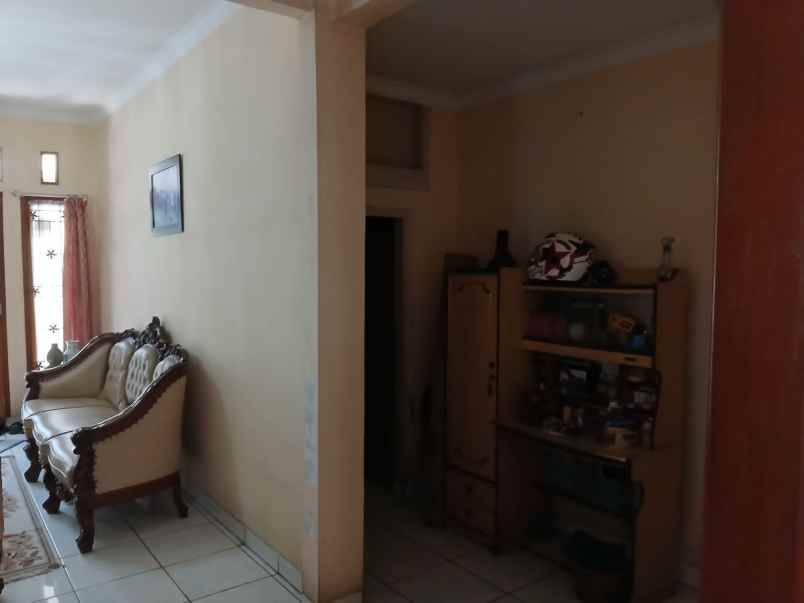 dijual rumah jl golf komp bina marga