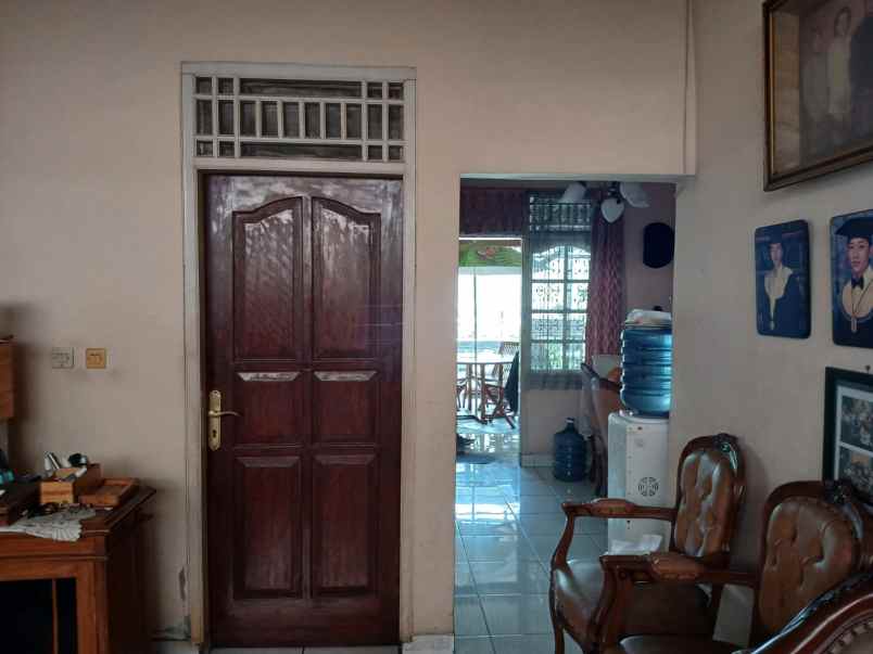 dijual rumah jl golf komp bina marga
