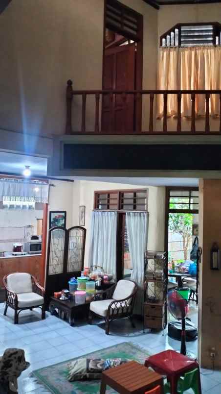 dijual rumah jl gunung raya tangerang