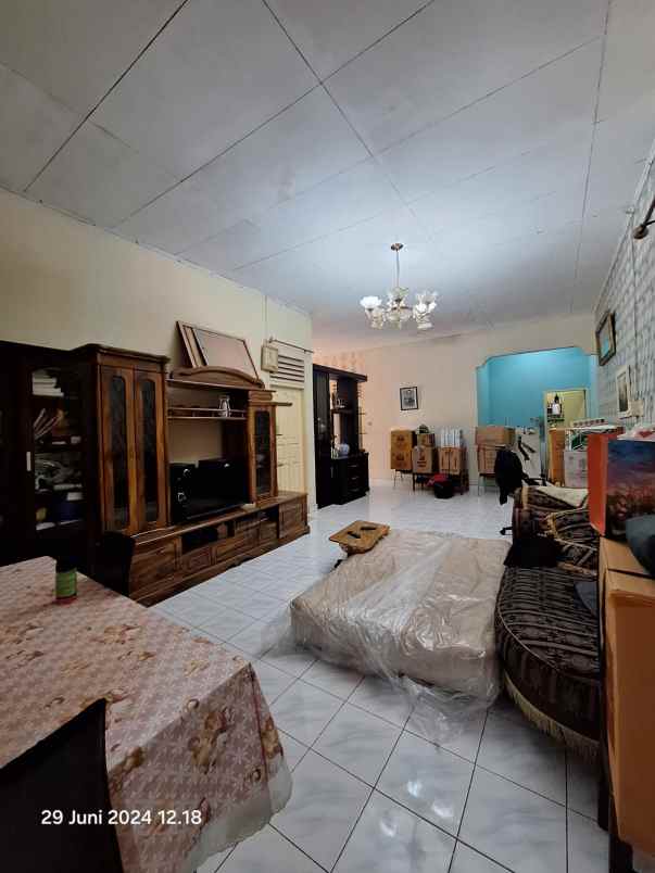 dijual rumah jl jasa