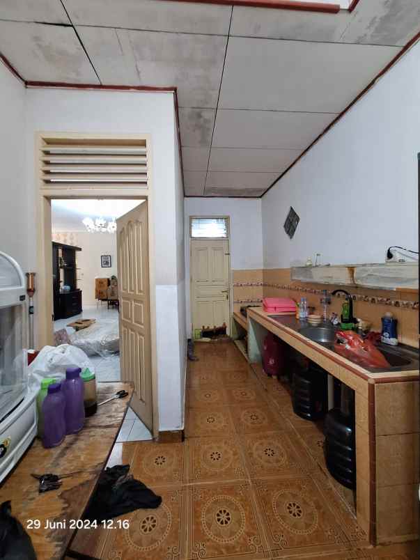 dijual rumah jl jasa