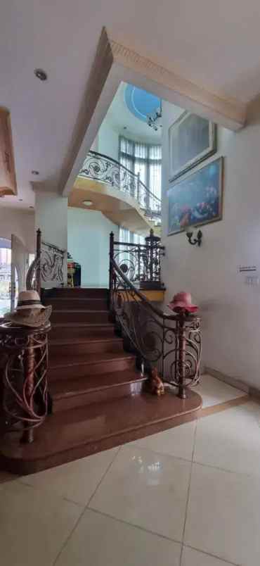 dijual rumah jl kav al duren sawit