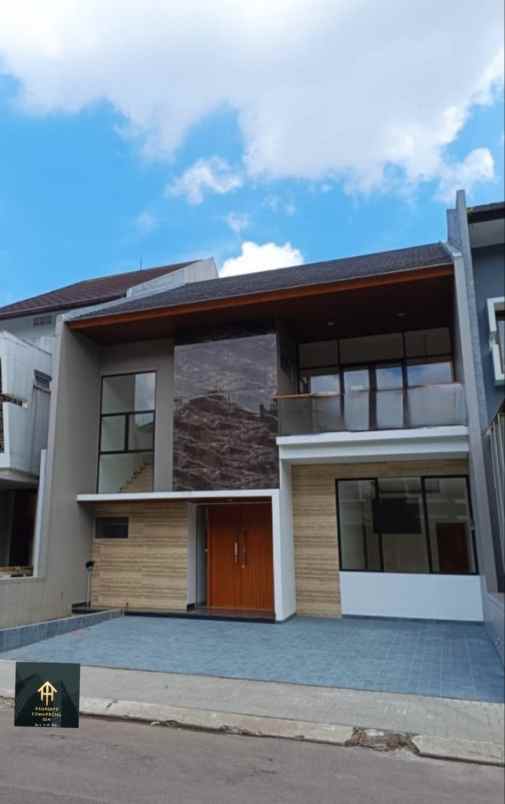 dijual rumah jl komplek perumahan