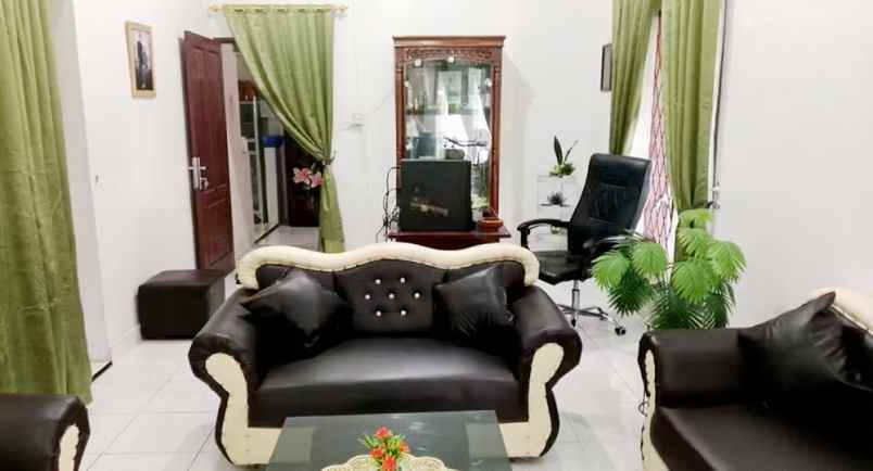 dijual rumah jl lintas pematang siantar