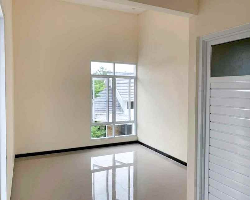 dijual rumah jl mangunkarso no 48 toyoresmi