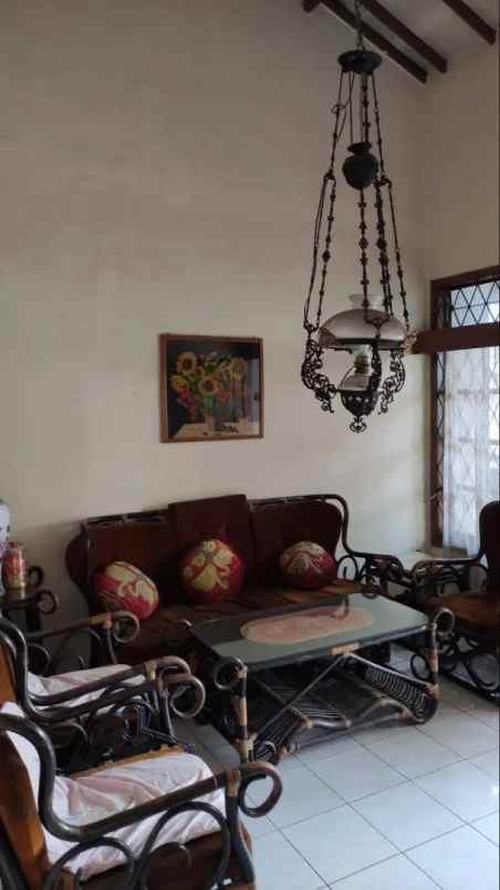 dijual rumah jl merkuri tata surya