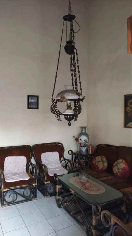 dijual rumah jl merkuri tata surya