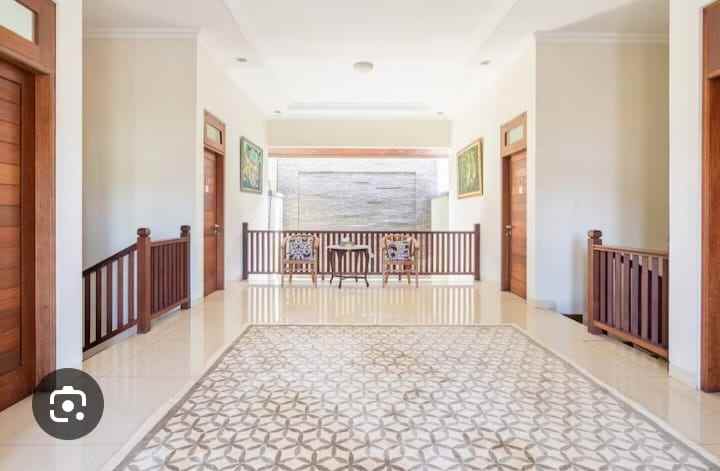 dijual rumah jl mohammad yamin renon