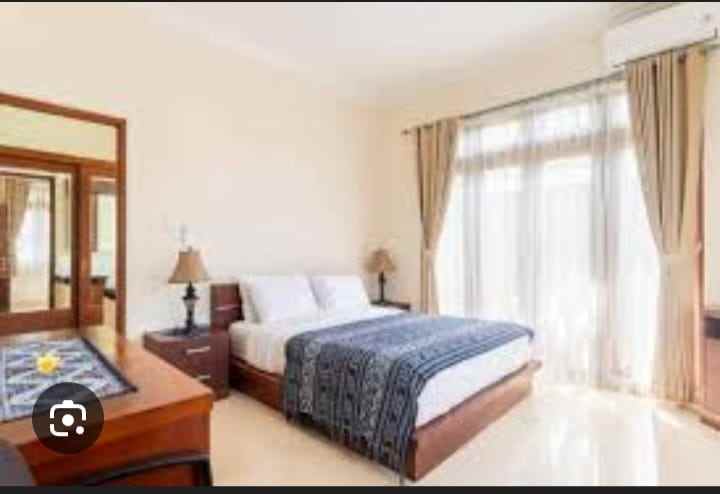 dijual rumah jl mohammad yamin renon