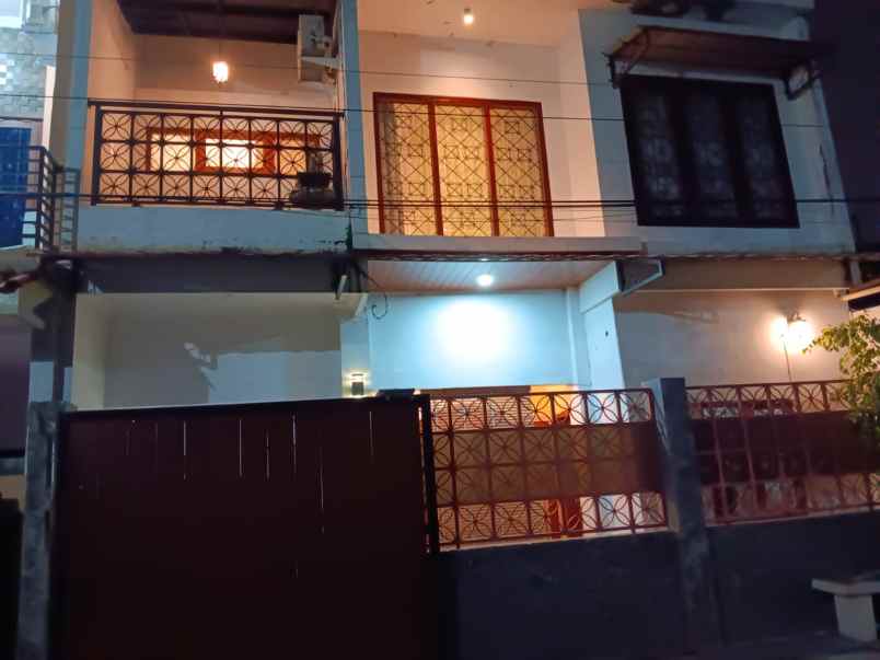 dijual rumah jl moren baturan colomadu