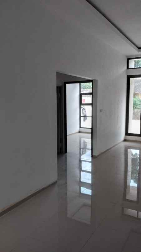 dijual rumah jl panyileukan cipadung